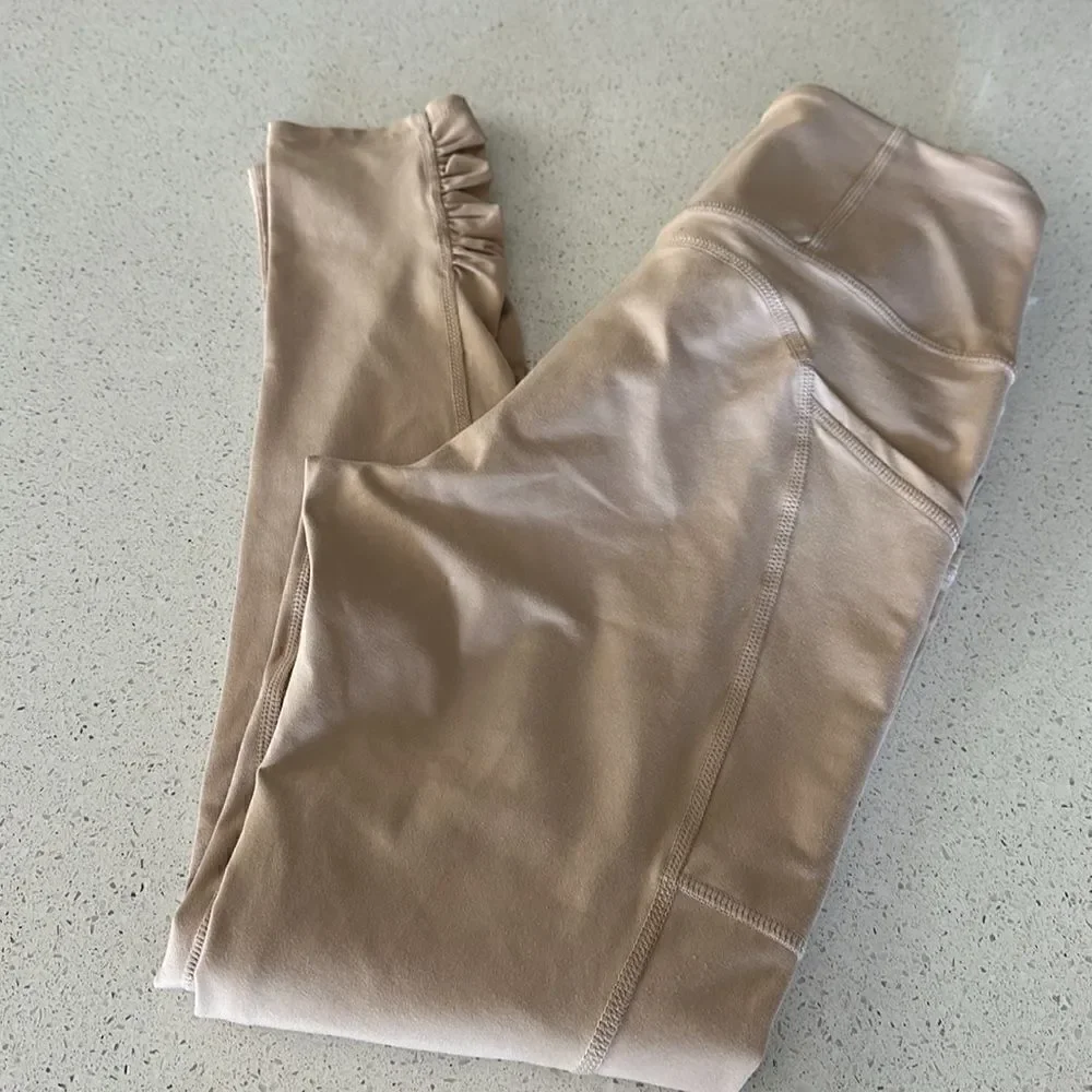 NWOT Free People Out of your League Clay Leggings Ruched High Rise Pockets S Gym